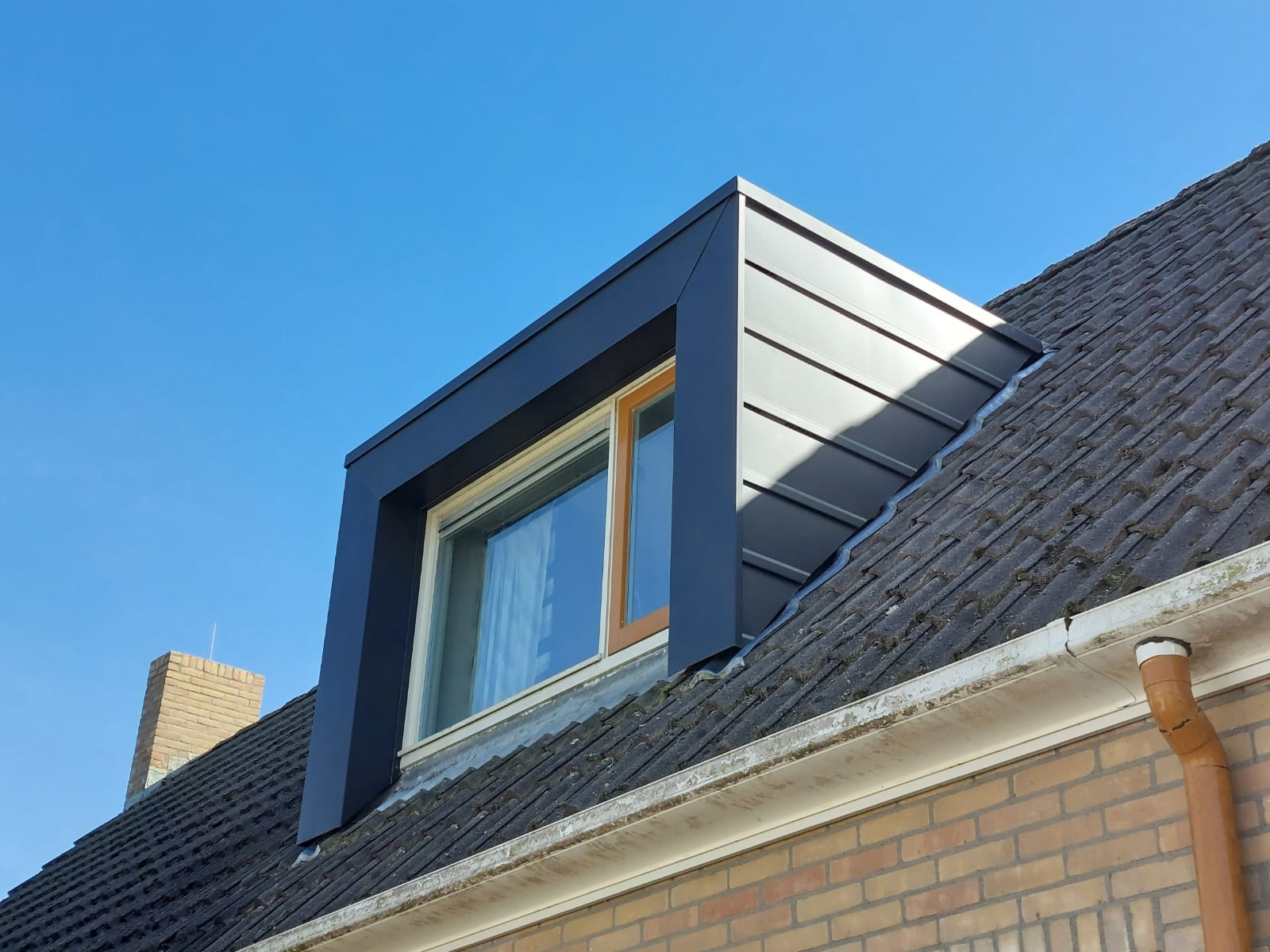 foto dakkapel Tzum 06